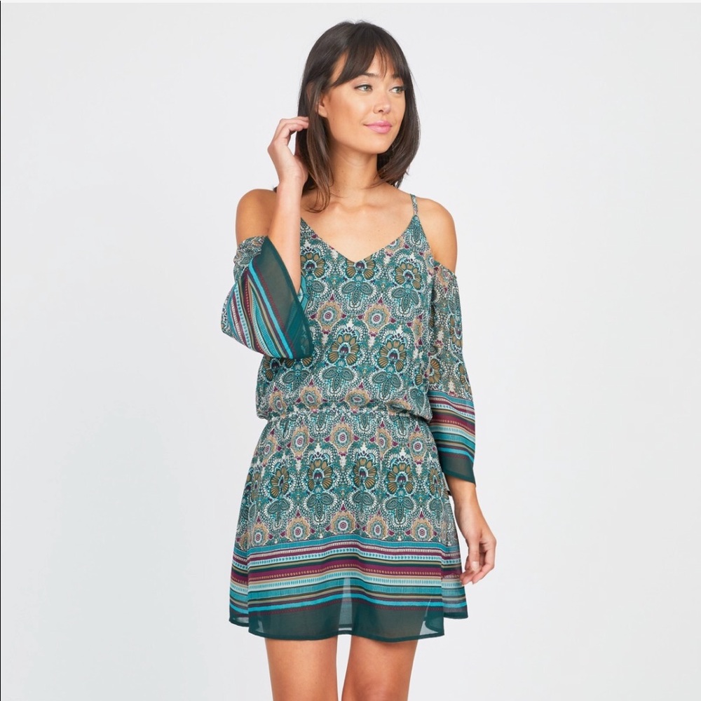 Octavia cold shoulder tunic NWOT